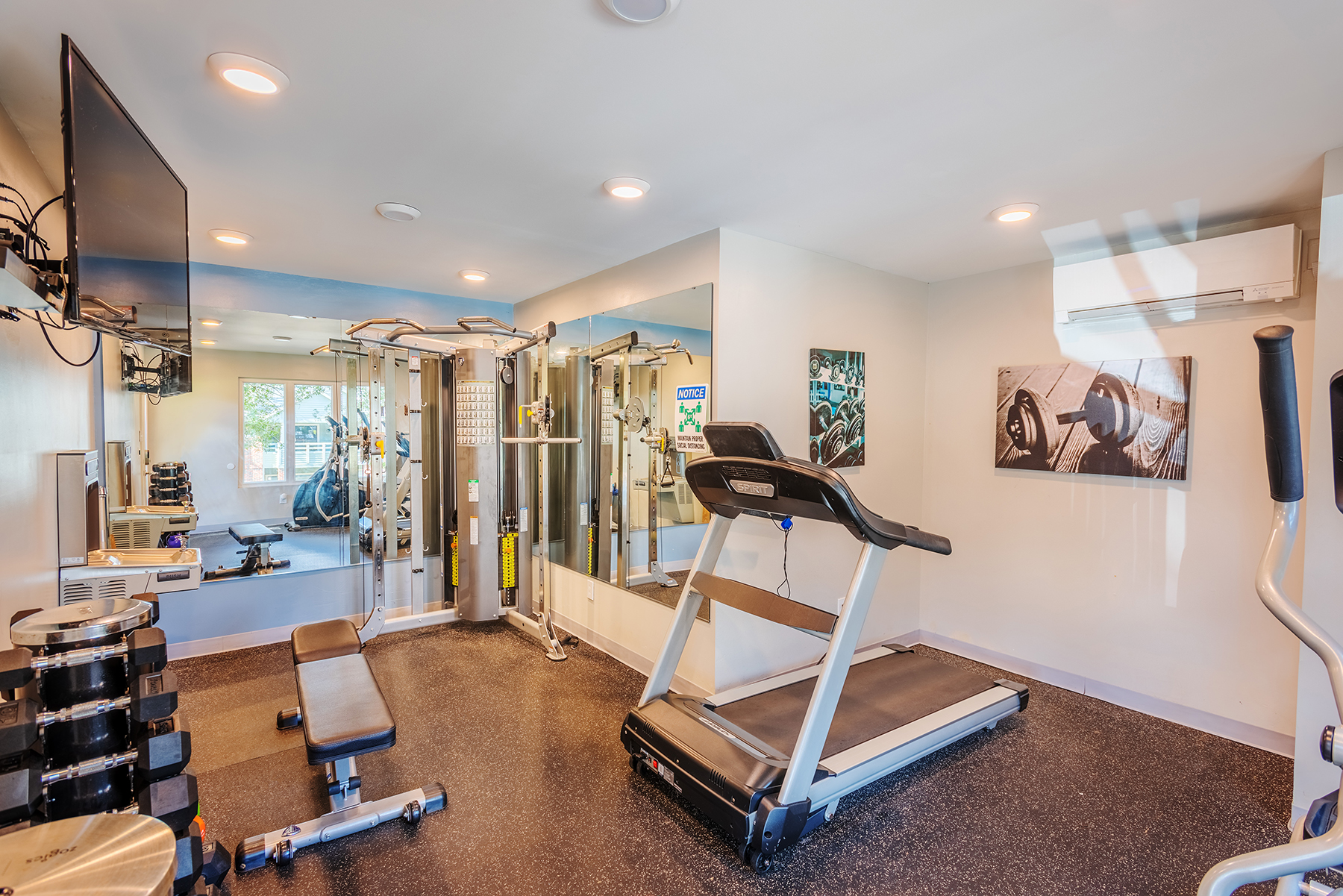 Chambers Ridge The Multifamily Advisory Group at Cushman & Wakefield